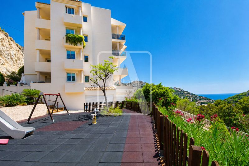 Foto 73b9307e-75b2-428c-a9dc-f3e9717cd919. Apartament amb calefacció aparcament piscina a Altea hills Altea