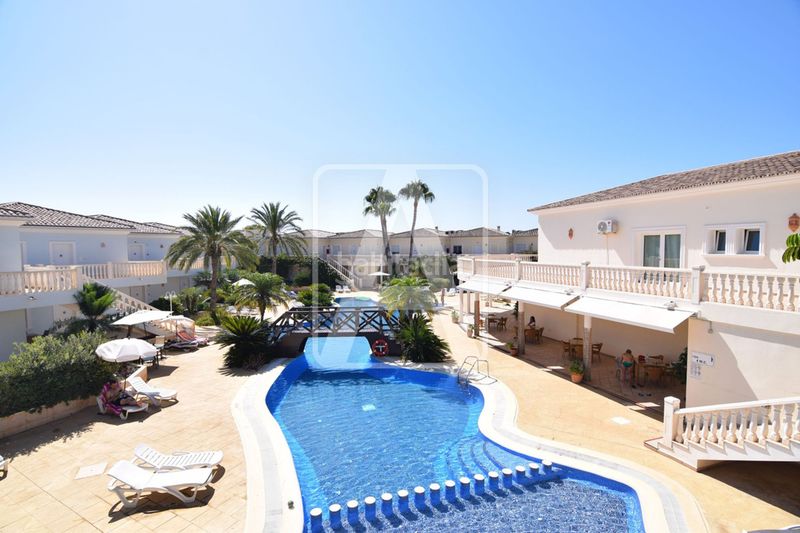 Foto 1c75e04b-1fee-4b96-9b3b-03aed4b657fb. Apartament amb calefacció piscina a La Fustera Benissa