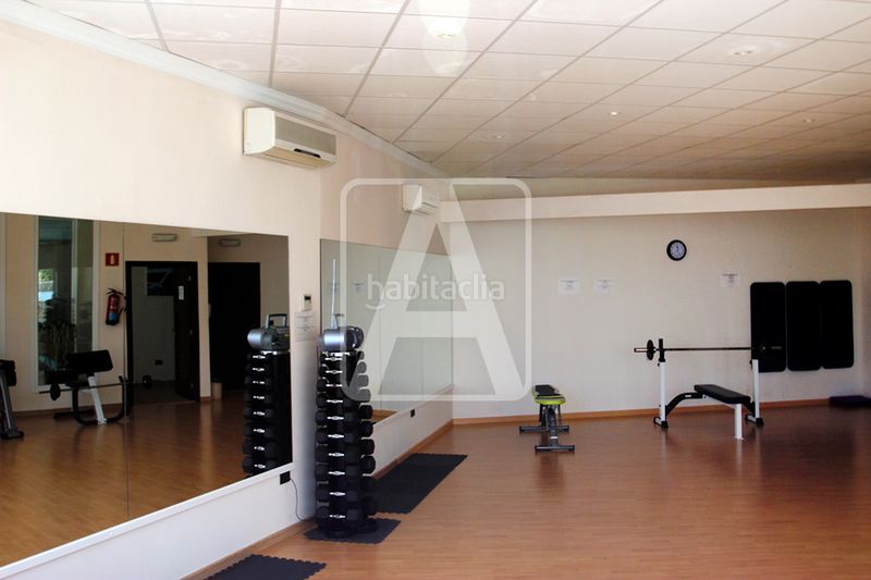 Foto 215fa5f6-c4d0-40b2-ab8e-5fb2b6233195. Apartament amb calefacció piscina a La Fustera Benissa