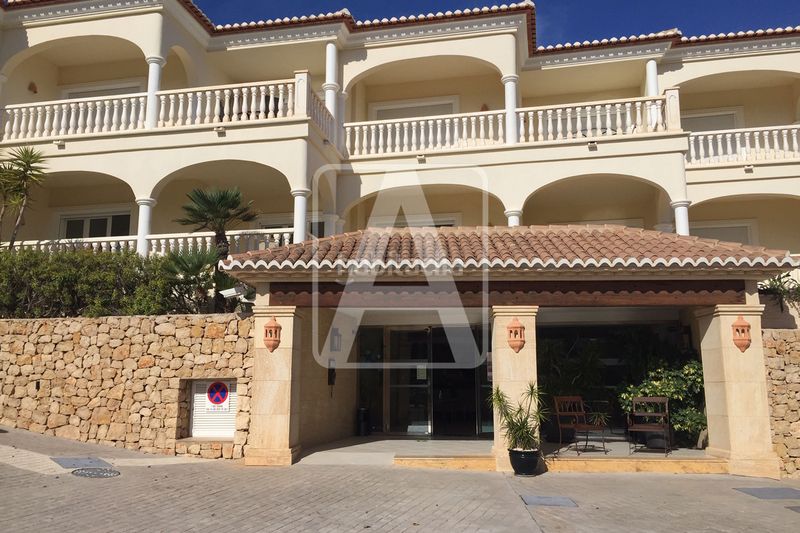 Foto 37d4be68-387a-4f5d-bd79-26c1880cfc74. Apartament amb calefacció piscina a La Fustera Benissa
