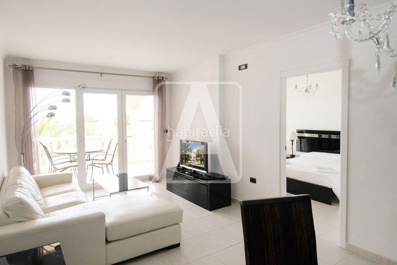 Foto 457da1fa-1d32-4e1c-aab1-7c781511875a. Apartament amb calefacció piscina a La Fustera Benissa