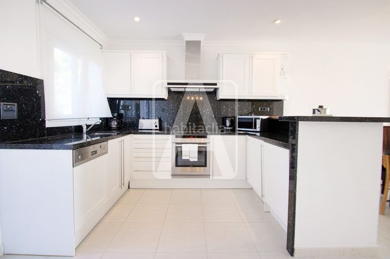 Foto 939f2262-2951-4456-8a13-6461754226bf. Apartament amb calefacció piscina a La Fustera Benissa