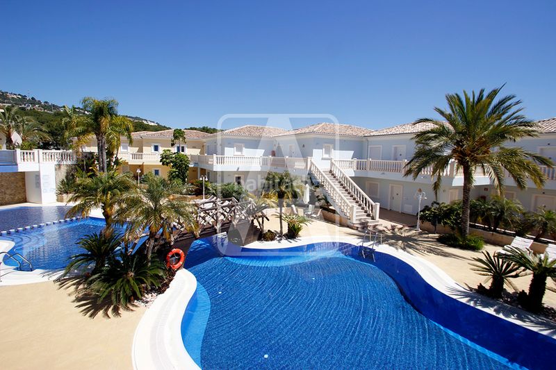 Foto aca24184-05aa-49c8-98d8-77f1d02917db. Apartament amb calefacció piscina a La Fustera Benissa