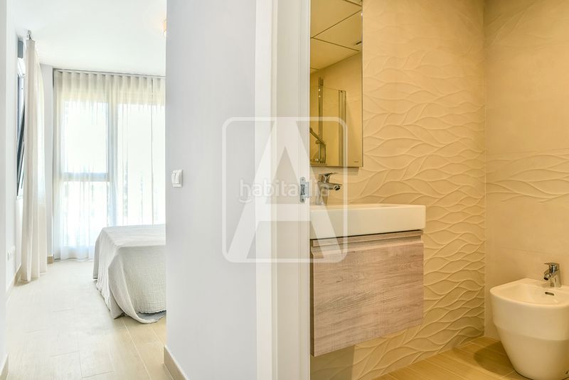 Foto 74bf61e3-bc6e-4bd1-a874-72a39df31950. Apartament amb calefacció piscina a Playa Arenal - Bol Calp