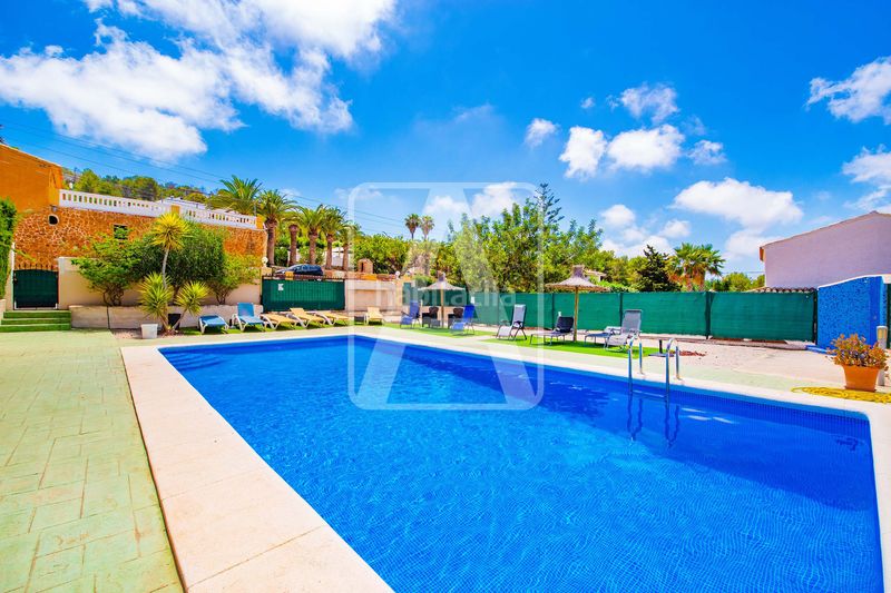Foto a26c3bd5-5b0a-4152-848b-0e9c6378ef82. Casa adossada amb calefacció aparcament piscina a Calp