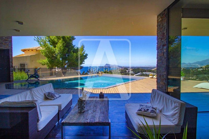 Foto f5e0d39f-3bd3-44c7-b73e-463a591cc57a. Xalet amb calefacció aparcament piscina a Altea hills Altea