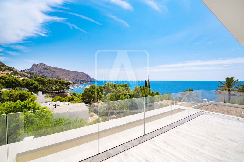 Foto 0d4354c0-6fab-43d4-bc4a-52bd9bbfa1ed. Chalet en Mascarat Altea