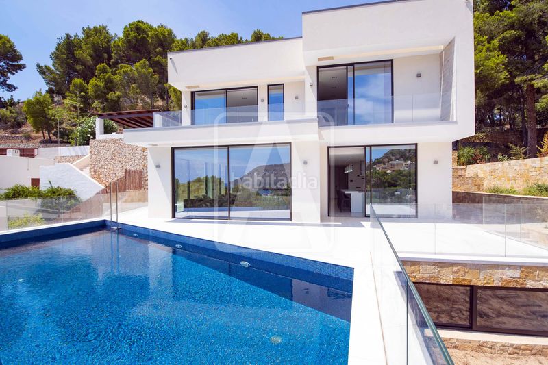 Foto 6ea6a931-1df2-41fe-bd88-0586ff5a4d90. Chalet en Mascarat Altea