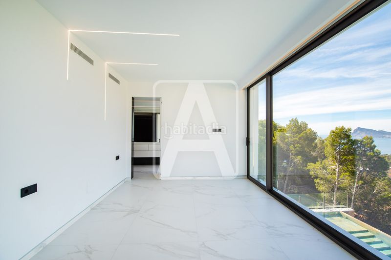 Foto e2d80a71-a4db-49b2-a2a0-e1322e0b89a2. Chalet mit heizung parking pool in Altea hills Altea