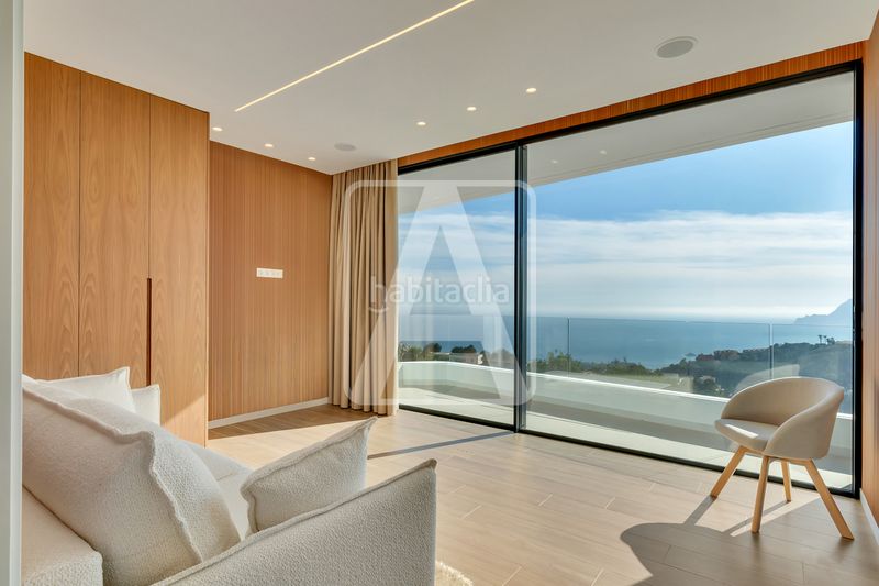 Foto 094b60c9-f3b0-4675-8acd-2384ef337e6a. Xalet amb calefacció aparcament piscina a Altea hills Altea