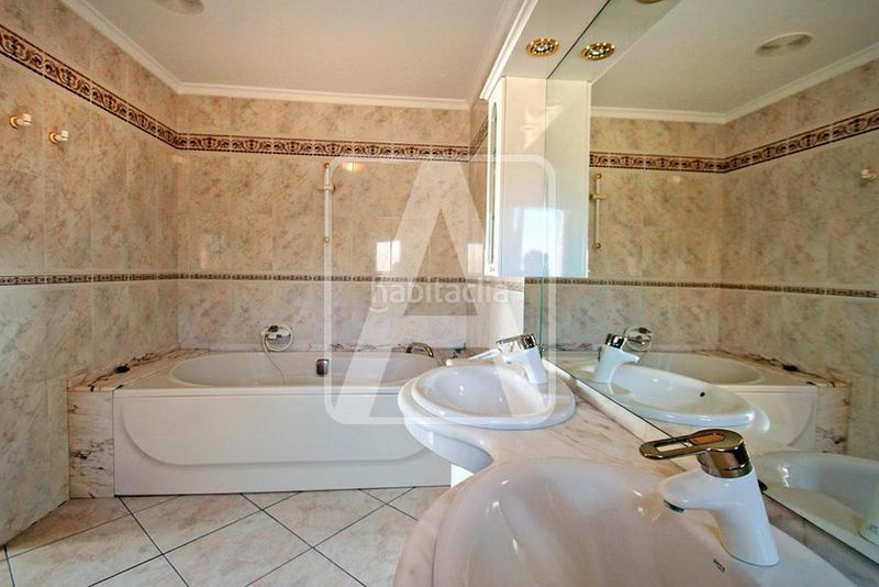 Foto 45e6a479-6500-4f50-bed4-d540ef53dbae. Masia amb calefacció aparcament piscina a Moraira