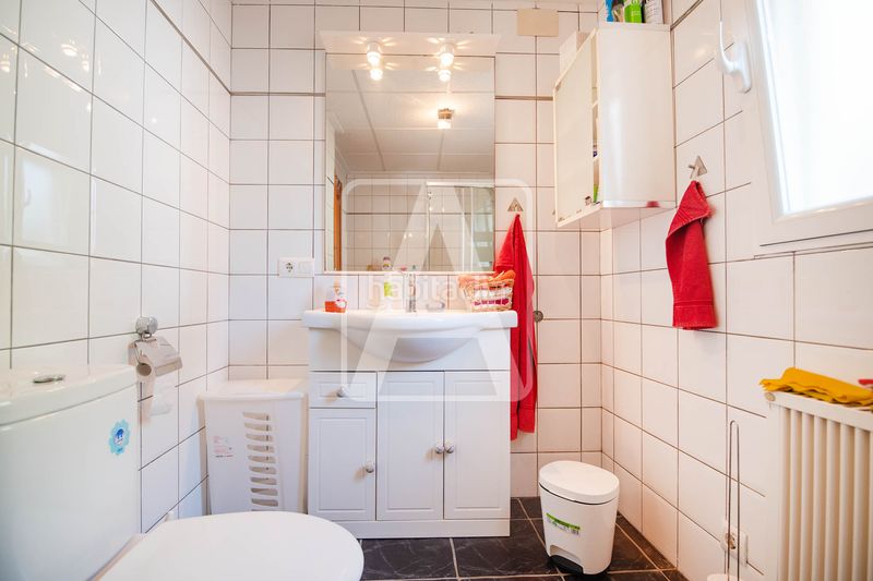 Foto 4a68d40b-5685-43e1-83d0-028b2c8e3f14. Chalet en La Fustera Benissa