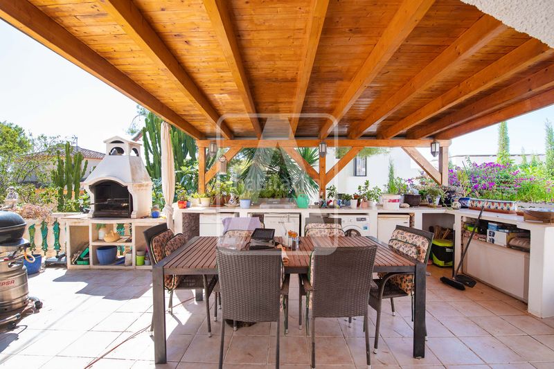 Foto 96062425-e2dd-4d07-82e3-32b1a6136b37. Chalet en La Fustera Benissa