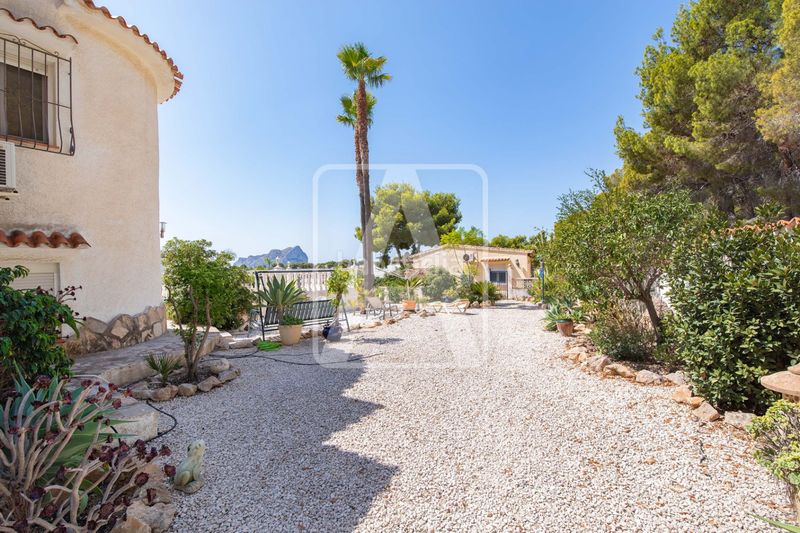 Foto fb83c677-e91a-46db-800f-7fab092e57ca. Chalet en La Fustera Benissa