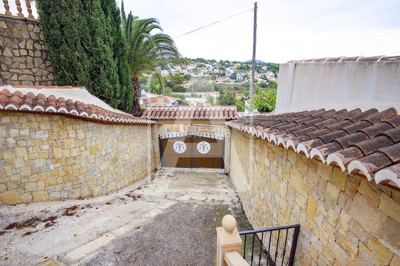 Foto a9be81f3-3eb5-419d-adb0-b2a2de620176. Chalet en La Fustera Benissa
