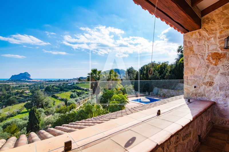 Foto ce13aed5-dbbd-47be-8864-ed5aa4938e51. Masia amb calefacció aparcament piscina a Benissa pueblo Benissa