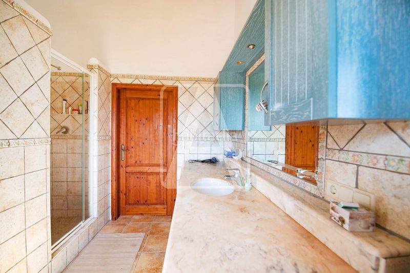 Foto d157dd29-18c4-4104-b2bf-053baf524edf. Masia amb calefacció aparcament piscina a Benissa pueblo Benissa