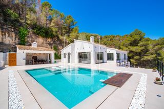 Bauernhof in Cala Advocat-Baladrar