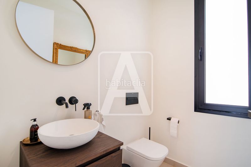 Foto a2e40125-1704-453b-9731-055c8097e175. Xalet amb calefacció aparcament piscina a La Fustera Benissa