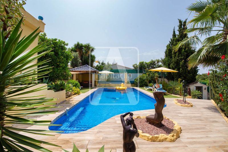 Foto 1ceca06f-8c45-4e21-bbc9-d4e670caad50. Chalet en La Viña-Montemar-San Jaime Benissa