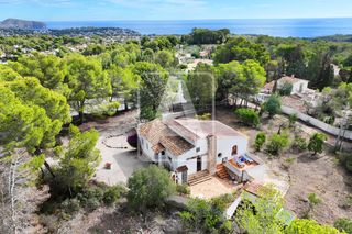 Chalet in Cala Advocat-Baladrar