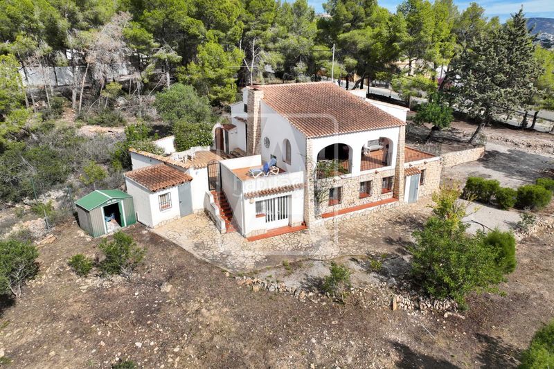 Foto cdddba89-579d-4ea9-9be4-8b4d28b1932f. Xalet amb aparcament a Cala Advocat-Baladrar Benissa