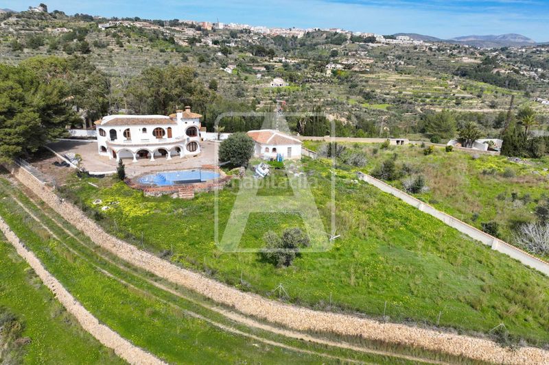 Foto f67098c1-9bd8-4ff7-93b8-19236c6cb6c3. Masia amb calefacció aparcament piscina a Benissa pueblo Benissa