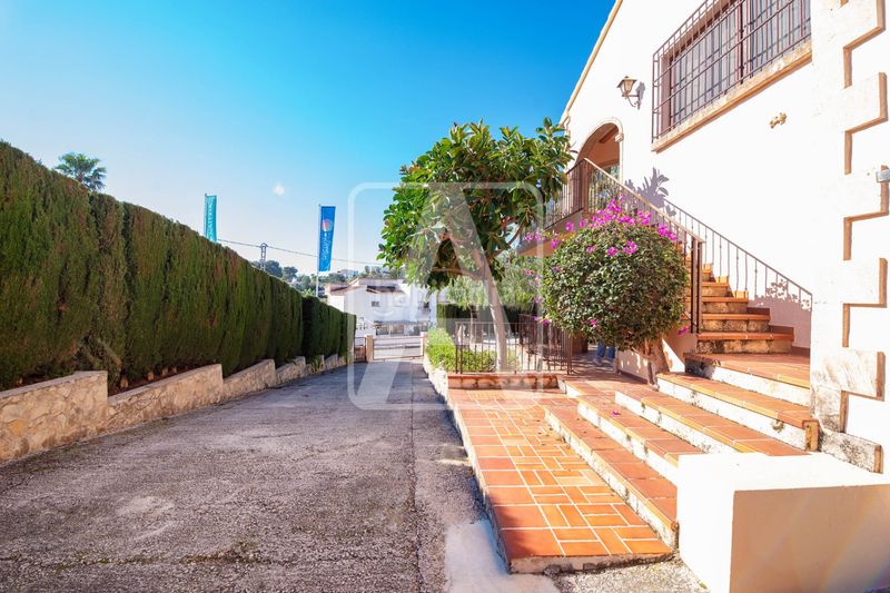 Foto 5ebf7667-1ab9-42ee-a12d-012838928165. Chalet en La Fustera Benissa