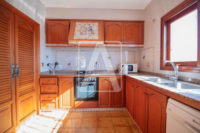 Foto cbf8c82b-3c10-4797-ba64-5a929eaab32b. Chalet en La Fustera Benissa