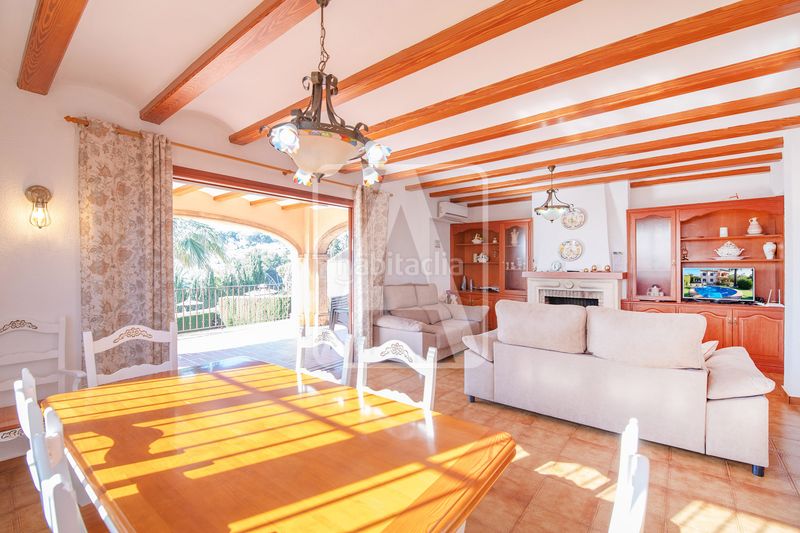 Foto cee61613-a953-4f0b-8c0e-b00cd4869fba. Chalet en La Fustera Benissa