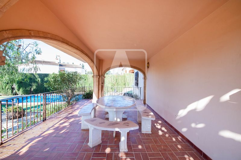 Foto d059a527-3d8c-4a85-8700-02f57b37ca47. Chalet en La Fustera Benissa