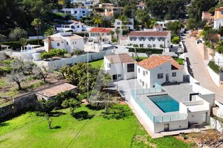 Chalet in Cala Advocat-Baladrar