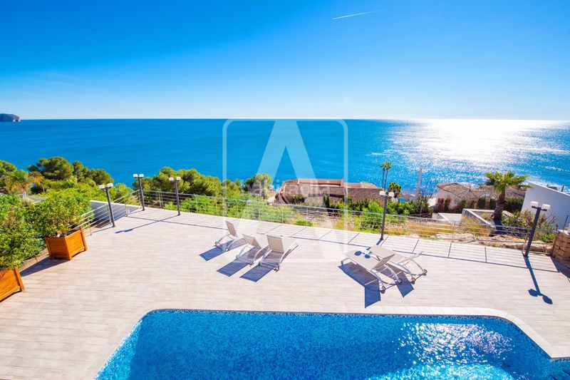 Foto a4005137-4c1d-4ae0-a93b-4ca88412799f. Xalet amb calefacció aparcament piscina a La Fustera Benissa
