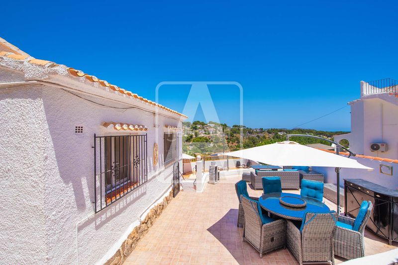 Foto bca2023c-6fb3-45de-bc8b-a04e86a55e72. Chalet en La Fustera Benissa