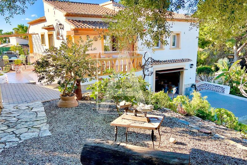 Foto b16a9528-8be7-4a04-b4cf-b2e55f9f5801. Chalet en La Viña-Montemar-San Jaime Benissa