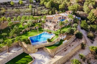 Country house in La Fustera