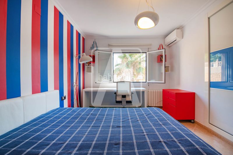 Foto a5b628f2-7eb6-4333-9b22-d0254345560c. Chalet en La Fustera Benissa