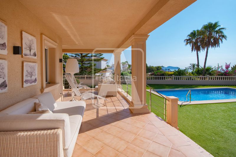 Foto fde1247c-4141-463b-8445-e82c170f8258. Chalet en La Fustera Benissa