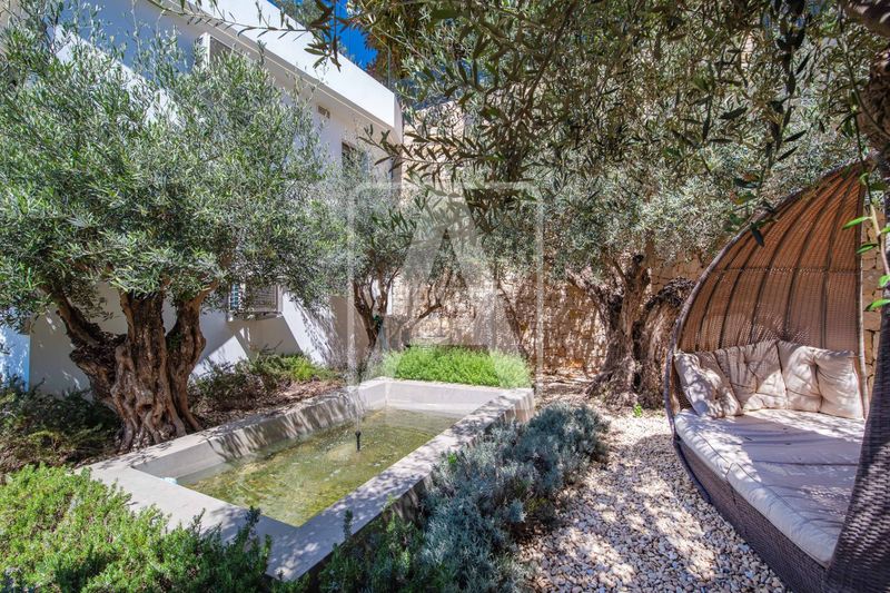 Foto a71e4e53-e5db-40c6-b9b1-522a01b824c2. Xalet amb calefacció aparcament piscina a La Fustera Benissa