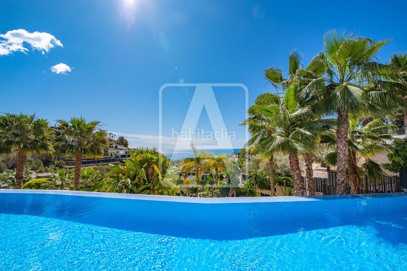 Foto fc660f6c-6095-4aaf-be88-eb4144522b32. Xalet amb calefacció aparcament piscina a La Fustera Benissa
