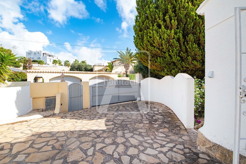 Foto f4431eff-c1d5-45bd-bacd-1beaa72a8bde. Xalet amb calefacció aparcament piscina a La Fustera Benissa