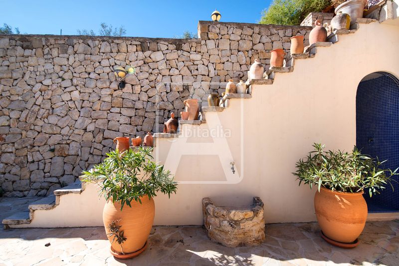 Foto a8f6f942-d425-4e46-bb3c-388d877cec61. Masia amb calefacció aparcament piscina a Benissa pueblo Benissa
