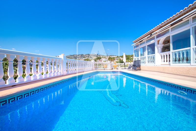 Foto dfeadc1c-c357-40d2-85b5-5a06f944c3b6. Xalet amb calefacció aparcament piscina a La Fustera Benissa