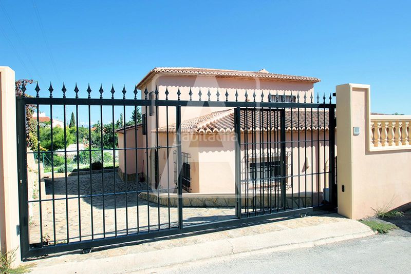Foto db723baa-948d-4fd4-a27c-fd89a39ed5bb. Chalet en Oltamar - Cucarres Calp