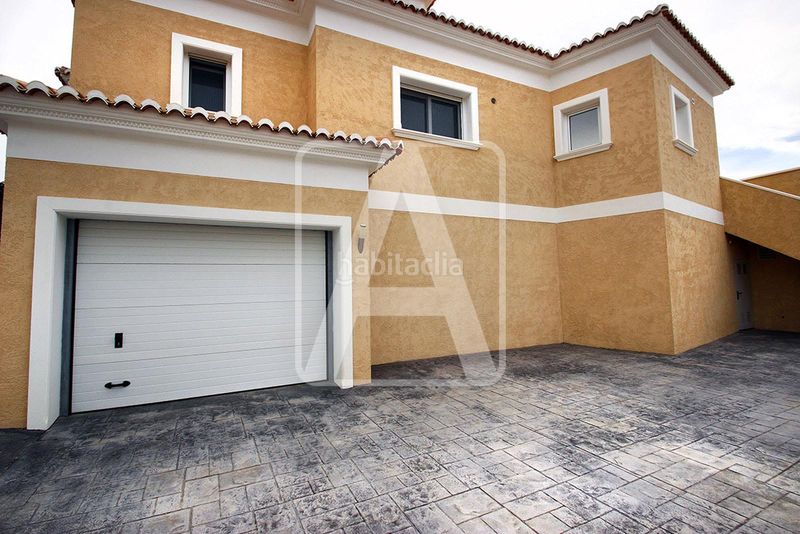 Foto 00783e4d-2a0f-4295-b12a-664fa0a2e553. Xalet amb calefacció aparcament piscina a Marisol Park - Ortembach - Los Almendros Calp