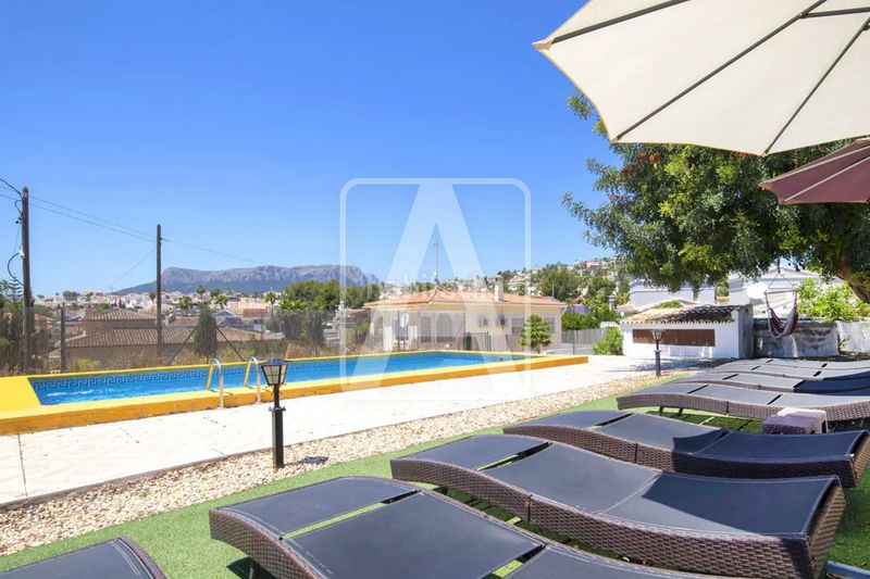 Foto 101f3def-4e86-49c2-ba37-b7827877577e. Xalet amb calefacció aparcament piscina a Cometa Calp
