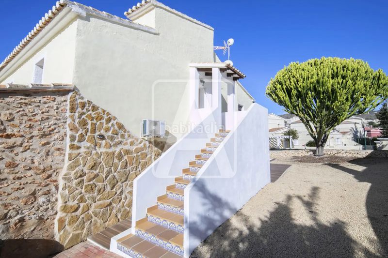 Foto dbfd6083-6059-45b9-9a20-95e8a2d2c074. Xalet amb calefacció aparcament piscina a Cometa Calp