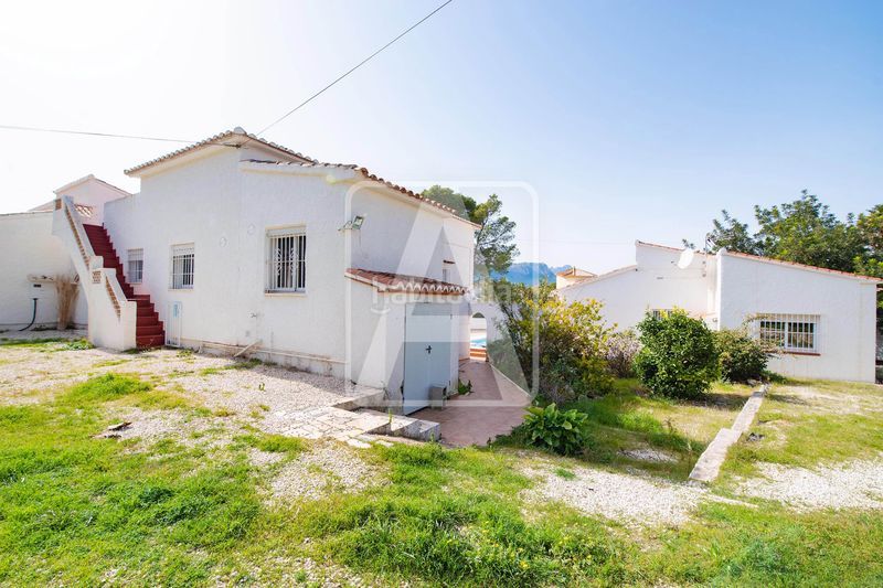 Foto ae7b7e99-ea36-45c7-bbb6-a17bc190cea8. Xalet amb calefacció aparcament piscina a Carrió - La Merced - Los Pinos Calp