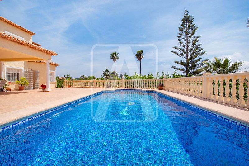 Foto 1e9def7f-dcd8-42b3-840a-d0d71cd34145. Xalet amb calefacció aparcament piscina a Gargasindi - Garduix - Colina del Sol Calp
