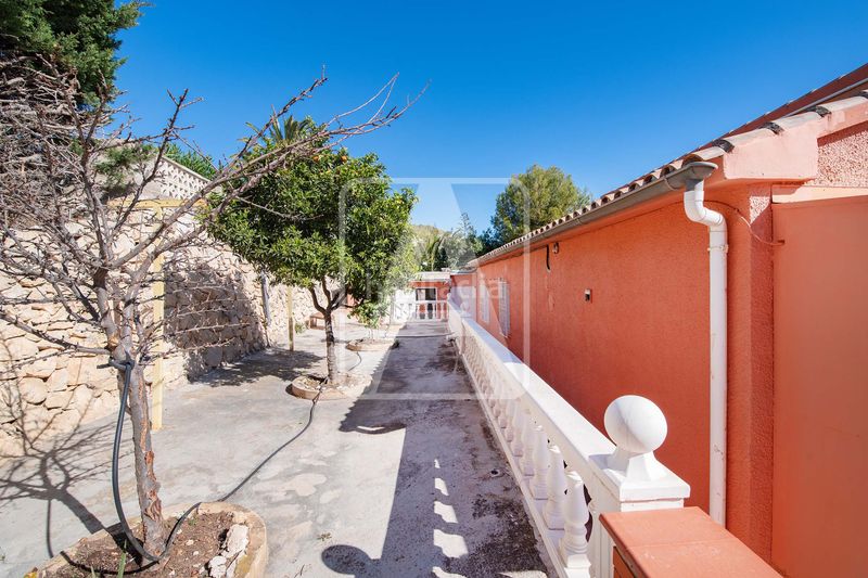 Foto 00be7bde-4855-4cf0-a446-0110bc7b891c. Xalet amb aparcament piscina a Cometa Calp